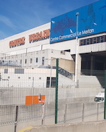 De l'(in)hospitalité des centres commerciaux à la soutenabilité de l'urbanisme commercial